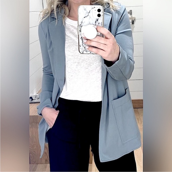 Athleta•Sea Moss Eastbound Blazer•Sz 4 - Picture 1 of 9